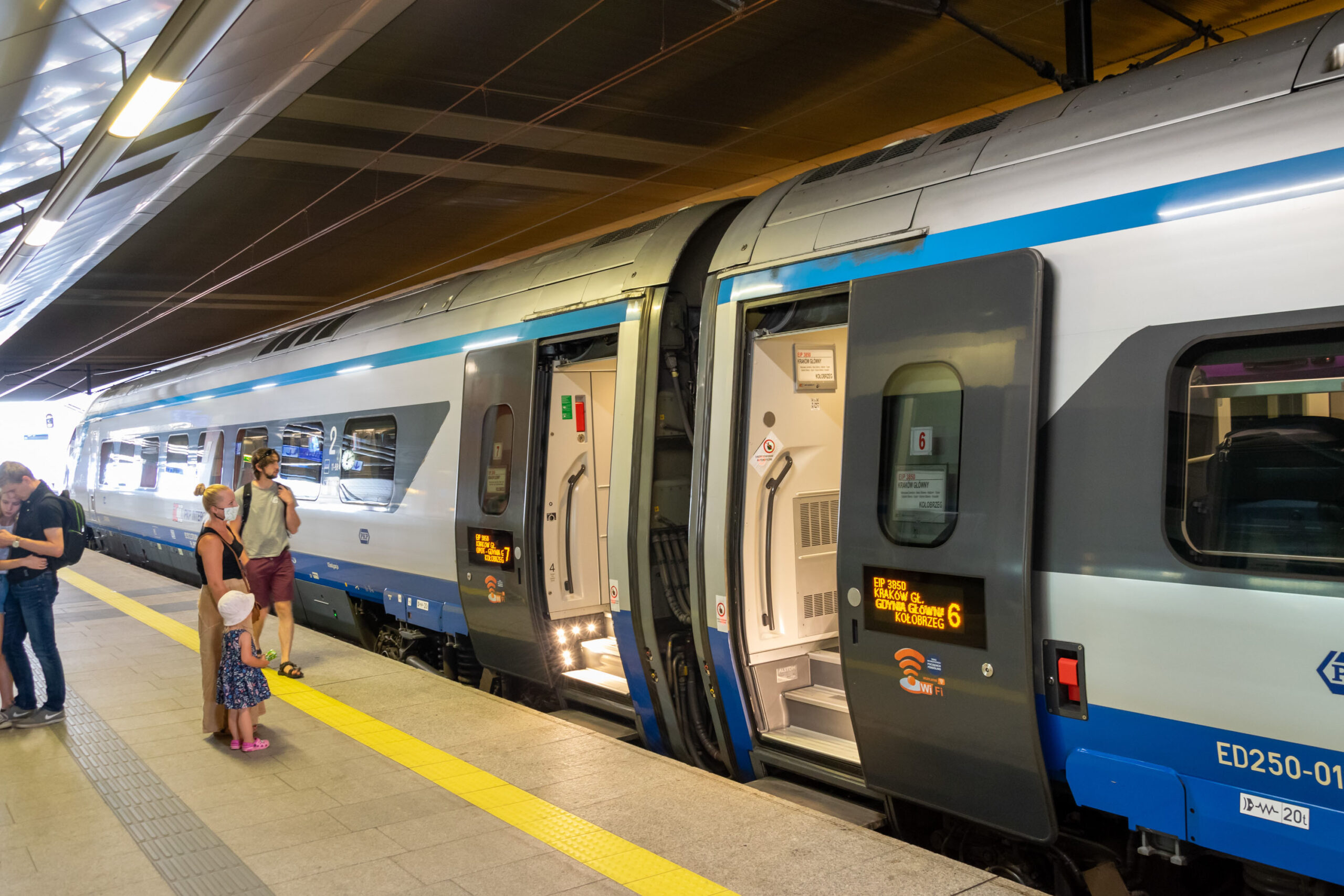Krakow tåg transport från flygplatsen