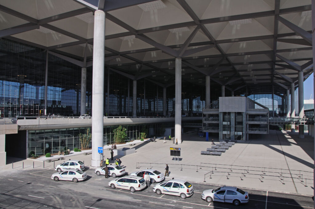 Hur tar du dig fran Malaga-flygplatsen till centrum av Malaga taxi