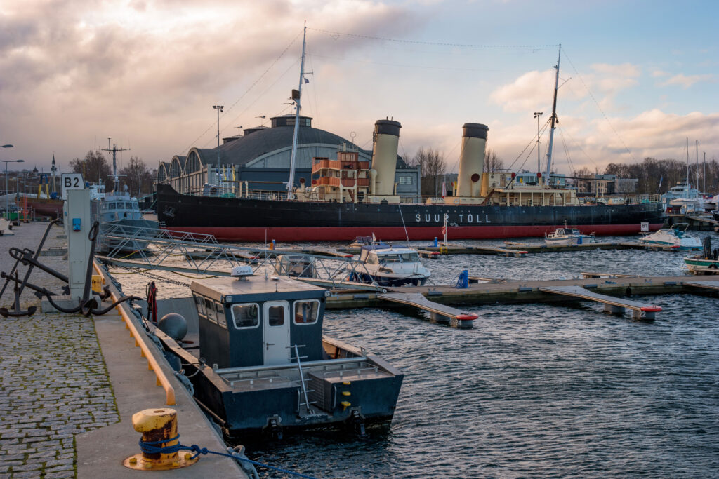 Flyghamnen Estlands sjofartsmuseum Tallinn reseguide