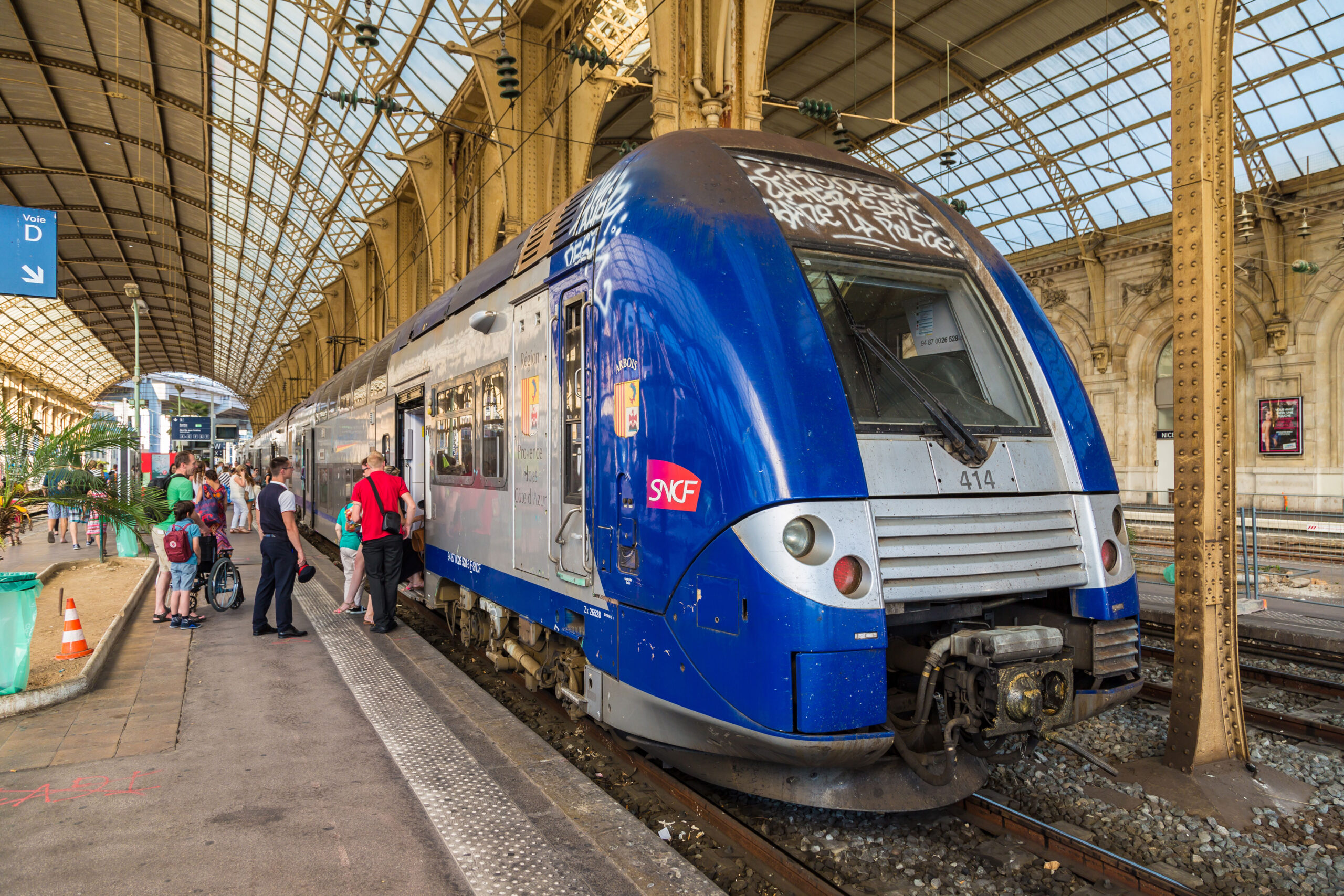 Tåg Transport från Nice flygplats Côte d'Azur till centrum