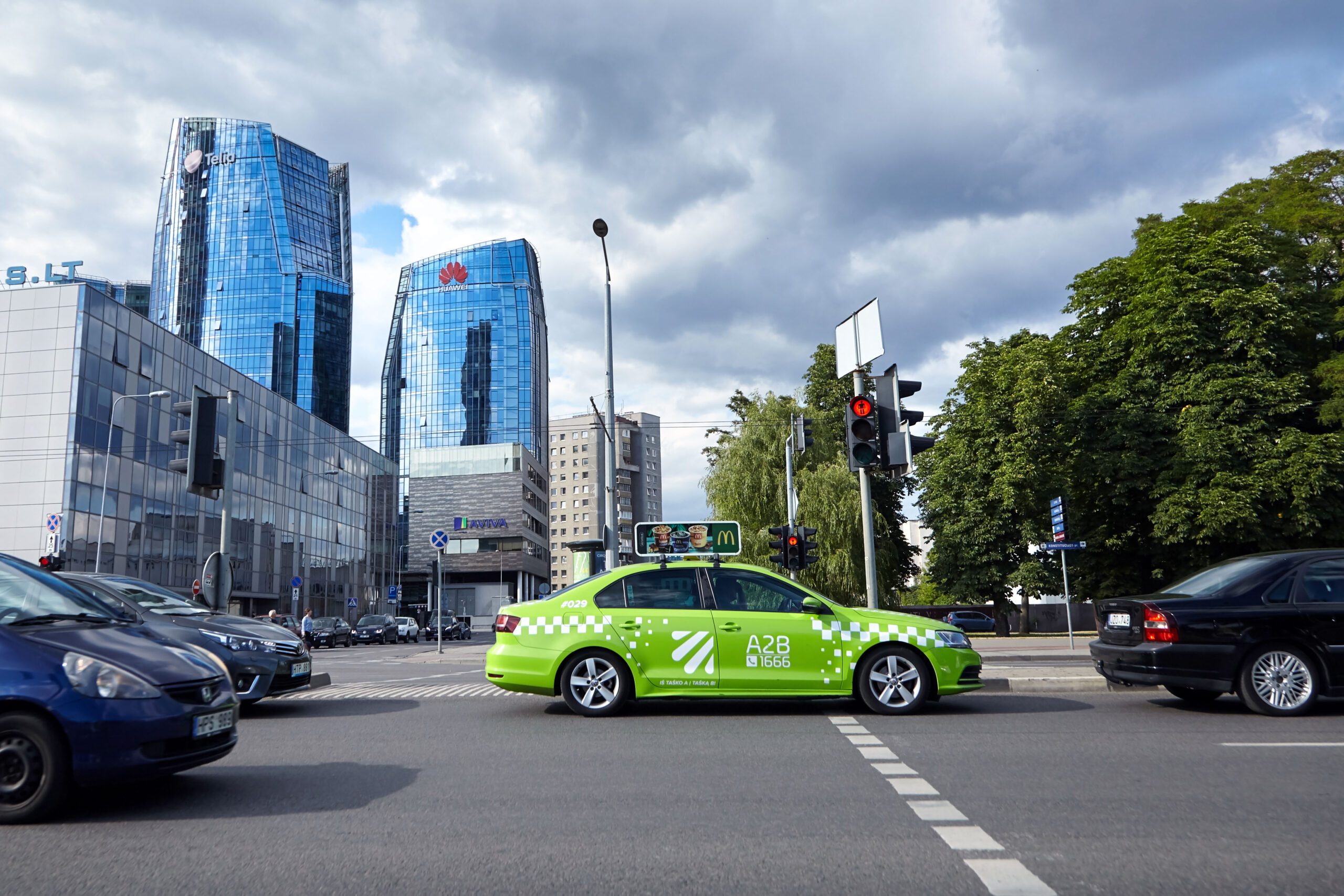 Taxi transport från Vilnius internationella flygplats till centrum av staden