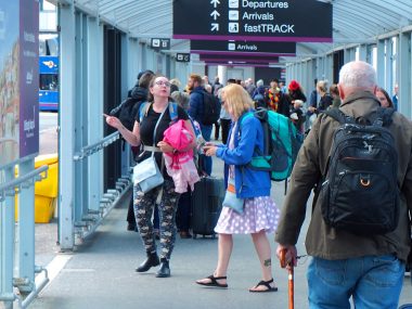 Transport från Edinburghs internationella flygplats till centrum