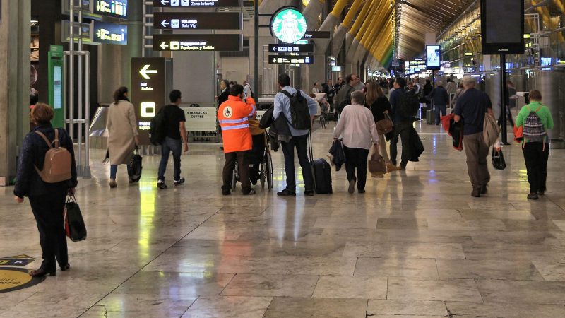transport från flygplatsen til centrum av staden i Madrid