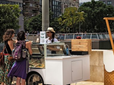 Transport från flygplatsen till centrum av staden Bilbao