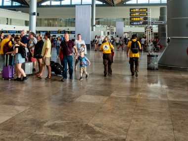 Transport från flygplatsen till centrum av staden Alicante