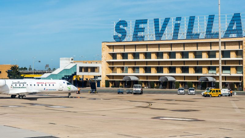 transport från Sevilla flygplats till centrum av staden
