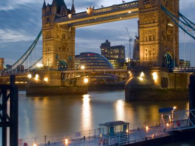Upplev Tower Bridge