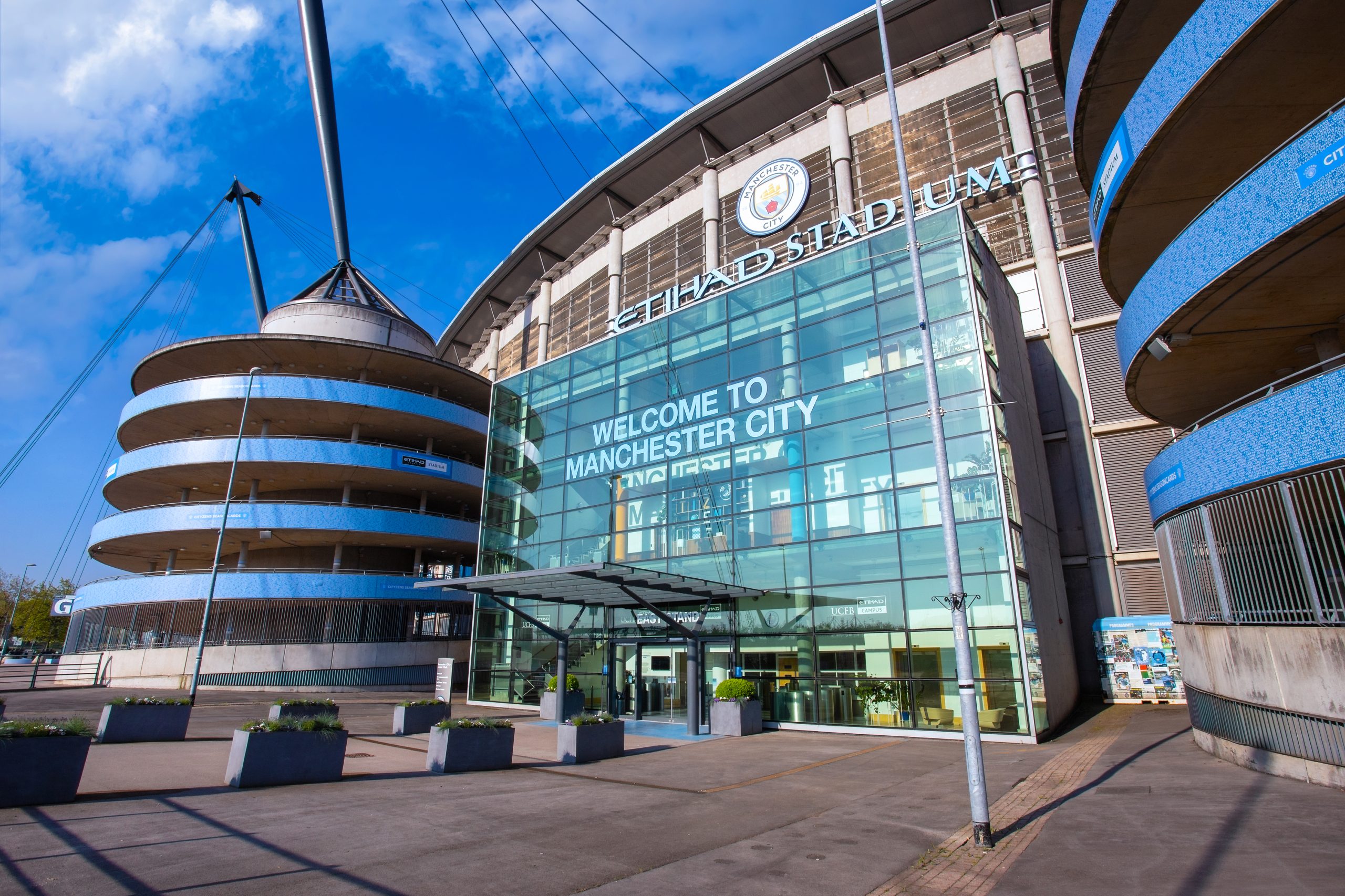 etihad stadium manchester arena transport